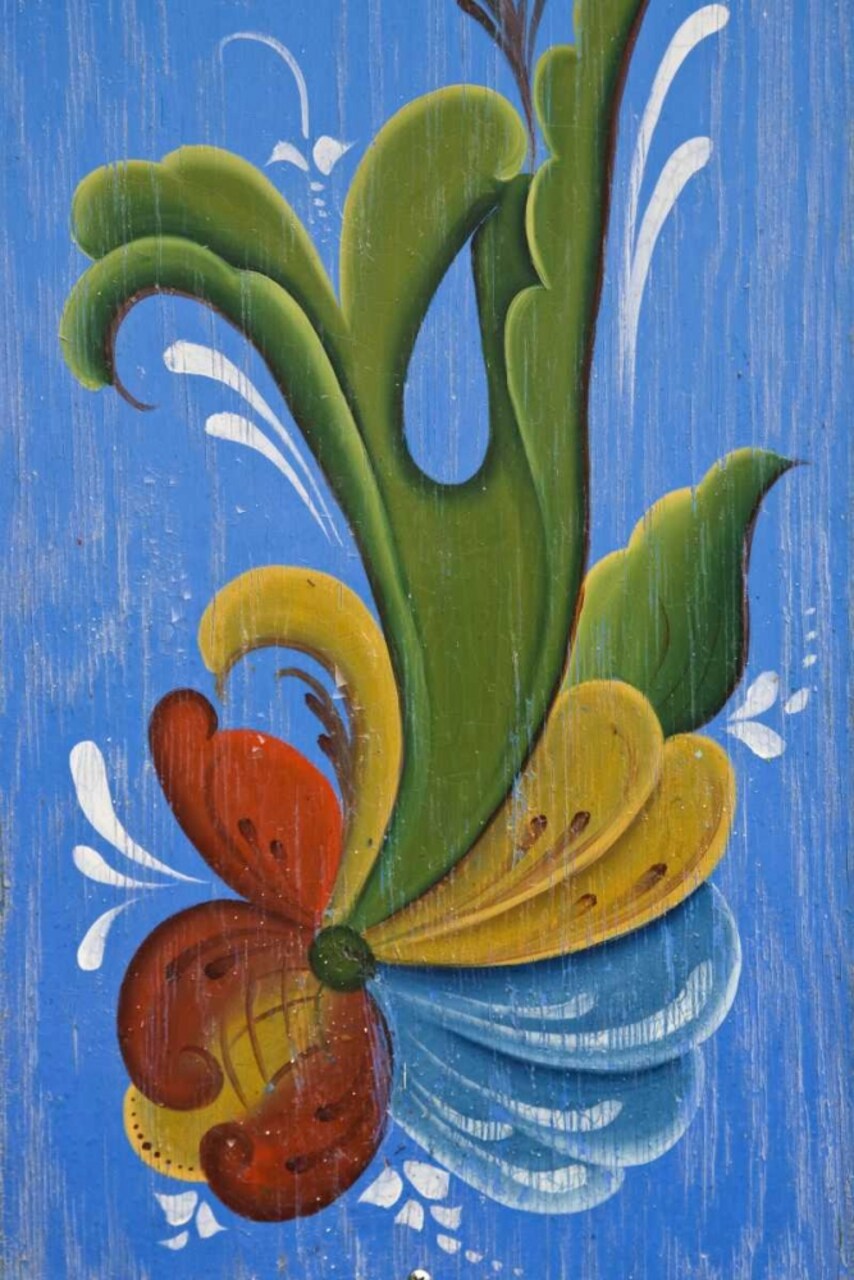 AK, Petersburg Norwegian rosemaling painting by Don Paulson - Item # VARPDXUS02BJA0201